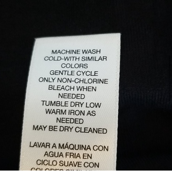 Chico's Black and Gray Alluring Floral Top size S/M - Picture 8 of 9